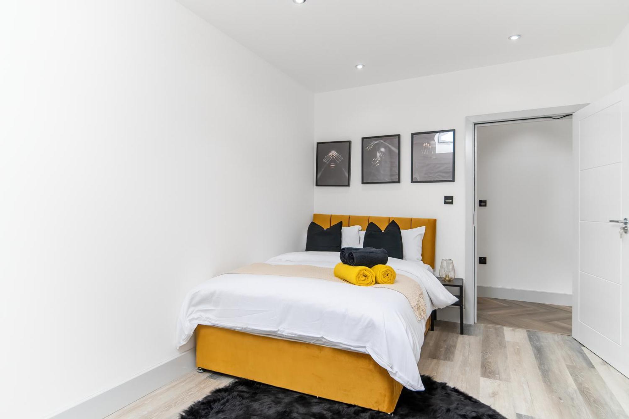 London Road Romford Block Apartment Exterior photo